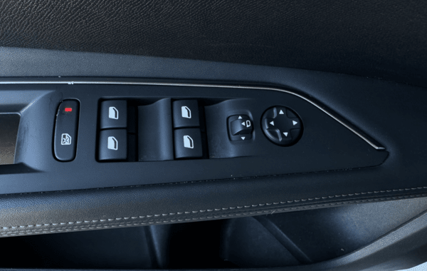 peugeot-3008-1-2-puretech-130ch-e6-c-allure-s-s - 916864713