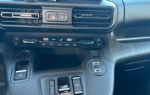 citroen-berlingo-taille-m-1-5-bluehdi-130ch-s-s-max-eat8-5-places - 918884713