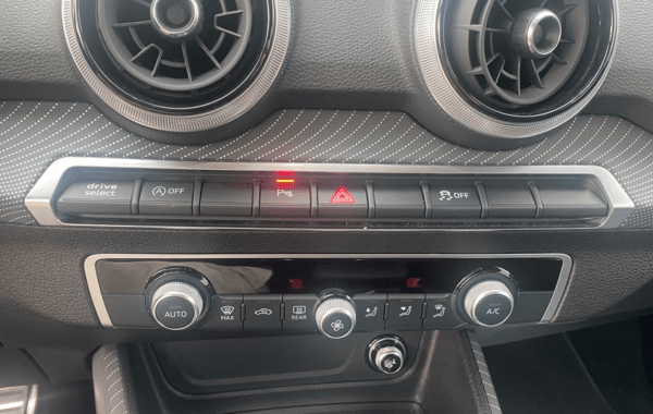 audi-q2-35-tdi-150ch-s-line-s-tronic-7 - 919504713