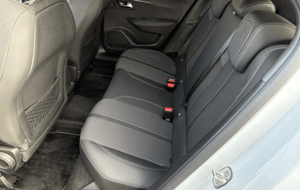 peugeot-2008-1-2-puretech-130ch-s-s-gt-eat8 - 920394713