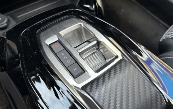 peugeot-2008-1-2-puretech-130ch-s-s-gt-eat8 - 920394713