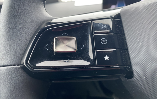 mg-motor-mg4-ev-204ch-64kwh-comfort-my23 - 920594713