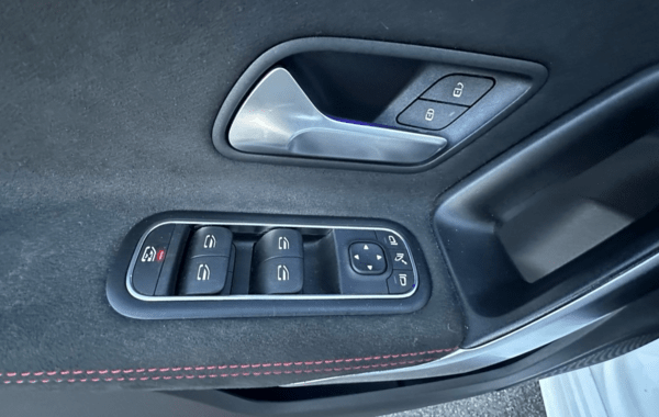 mercedes-classe-a-180-d-116ch-amg-line-8g-dct - 921654713