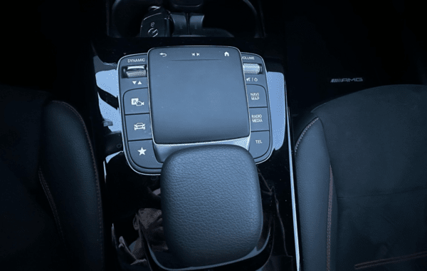 mercedes-classe-a-180-d-116ch-amg-line-8g-dct - 921654713