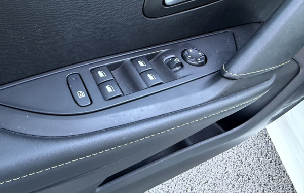 peugeot-208-1-2-puretech-100ch-s-s-gt-eat8 - 922044713