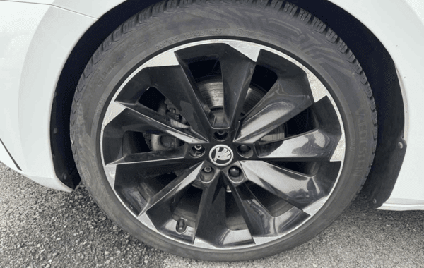 skoda-superb-combi-2-0-tdi-190ch-scr-sportline-dsg7 - 922164713