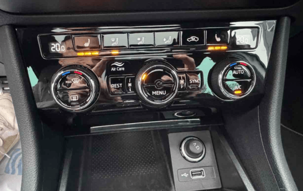 skoda-superb-combi-2-0-tdi-190ch-scr-sportline-dsg7 - 922164713