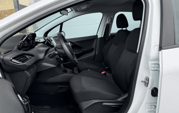 peugeot-208-affaire-1-2-puretech-82ch-s-s-premium-pack-euro6c - 922594713