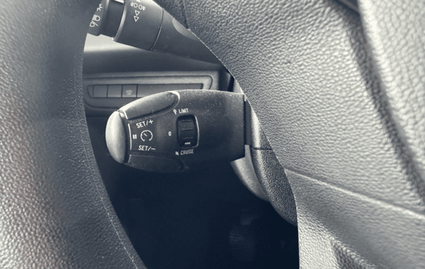 peugeot-208-affaire-1-2-puretech-82ch-s-s-premium-pack-euro6c - 922634713