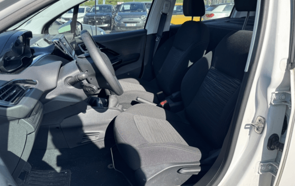 peugeot-208-affaire-1-2-puretech-82ch-s-s-premium-pack-euro6c - 922634713