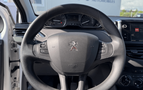 peugeot-208-affaire-1-2-puretech-82ch-s-s-premium-pack-euro6c - 922634713