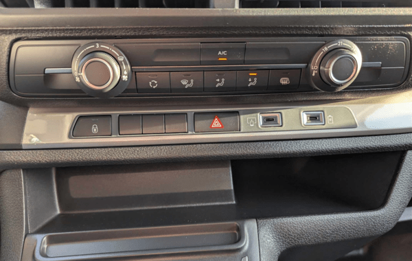 peugeot-expert-fg-xl-2-0-bluehdi-180ch-s-s-cabine-approfondie-fixe-eat8 - 922894713