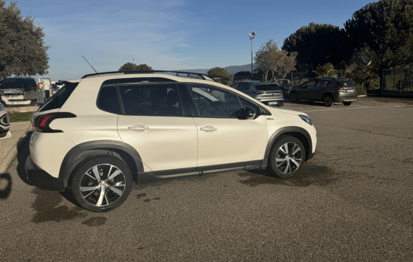 peugeot-2008-1-2-turbo-130ch-e6-c-gt-line-s-s-eat6 - 923904713