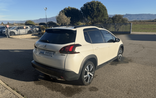 peugeot-2008-1-2-turbo-130ch-e6-c-gt-line-s-s-eat6 - 923904713