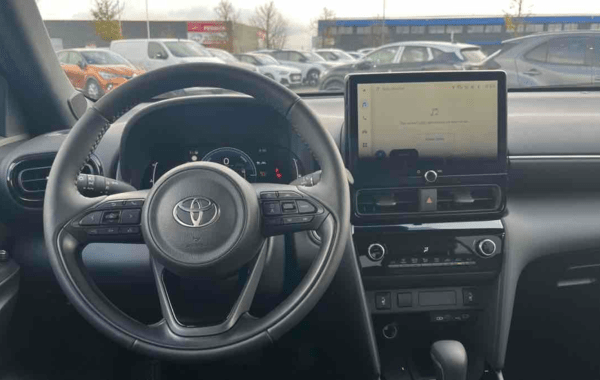 toyota-yaris-cross-130h-design-my25 - 924624713