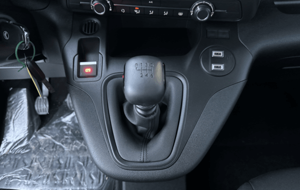 citroen-berlingo-taille-m-1-5-bluehdi-100ch-s-s-plus-n1 - 925084713