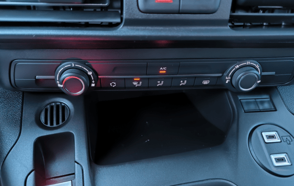 citroen-berlingo-taille-m-1-5-bluehdi-100ch-s-s-plus-n1 - 925134713