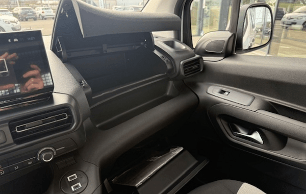 citroen-berlingo-taille-m-1-5-bluehdi-100ch-s-s-plus-n1 - 925184713