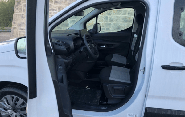 citroen-berlingo-taille-m-1-5-bluehdi-100ch-s-s-plus-n1 - 925214713