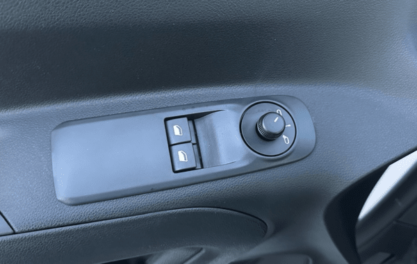 citroen-berlingo-taille-m-1-5-bluehdi-100ch-s-s-plus-n1 - 925264713