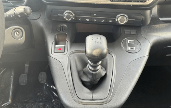 citroen-berlingo-taille-m-1-5-bluehdi-130ch-s-s-plus-5-places - 925334713