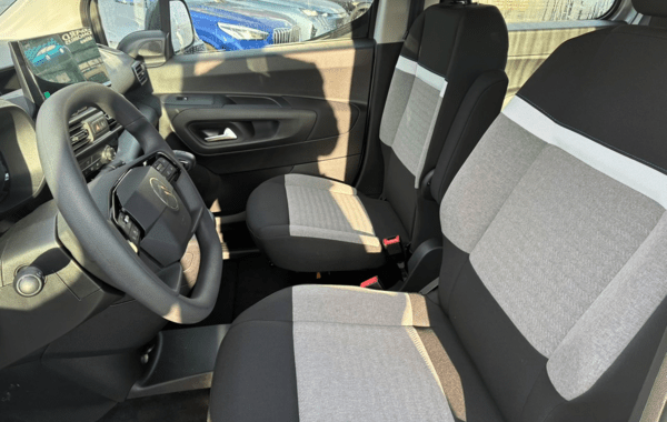 citroen-berlingo-taille-m-1-5-bluehdi-130ch-s-s-plus-5-places - 925344713