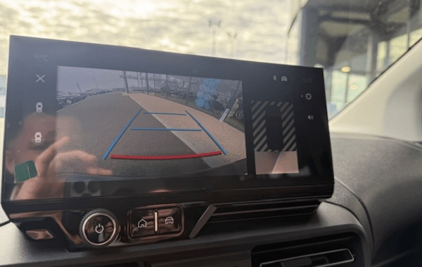 citroen-berlingo-taille-m-1-5-bluehdi-130ch-s-s-plus-5-places - 925354713