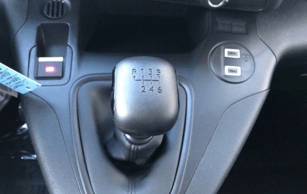 citroen-berlingo-taille-m-1-5-bluehdi-130ch-s-s-plus-5-places - 925404713