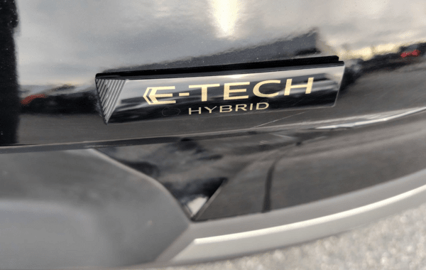 renault-symbioz-1-8-e-tech-full-hybrid-160ch-techno-25 - 925714713