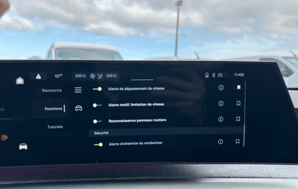 peugeot-3008-1-2-hybrid-145ch-gt-e-dcs6 - 926134713