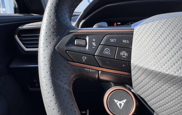 cupra-formentor-1-5-etsi-hybrid-150ch-v-dsg7 - 926944713