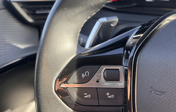 peugeot-208-1-2-puretech-100ch-s-s-allure-eat8 - 927024713