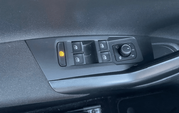 volkswagen-polo-1-0-tsi-95ch-active-euro6d-t - 927204713