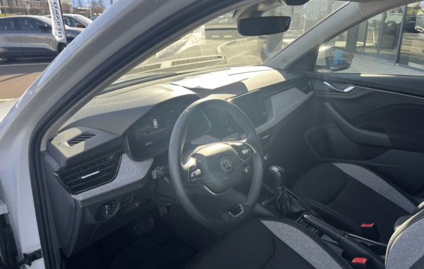 skoda-kamiq-1-0-tsi-evo-2-116ch-selection-dsg7 - 927584713