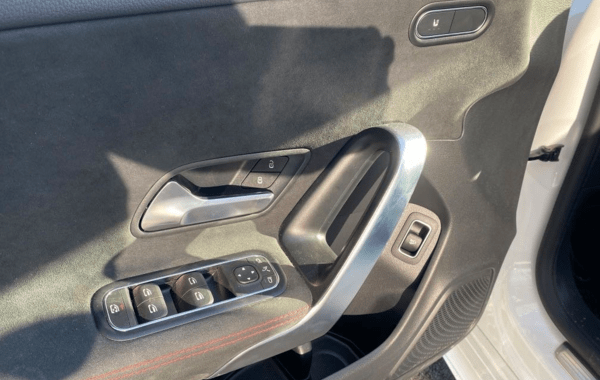 mercedes-cla-220-d-190ch-amg-line-8g-dct - 928454713