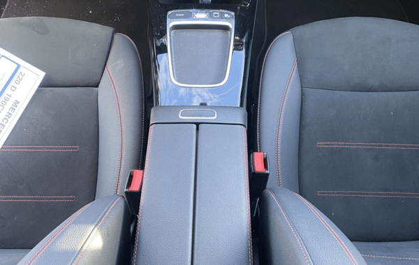 mercedes-cla-220-d-190ch-amg-line-8g-dct - 928454713