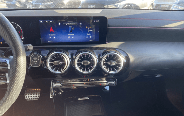 mercedes-cla-220-d-190ch-amg-line-8g-dct - 928454713