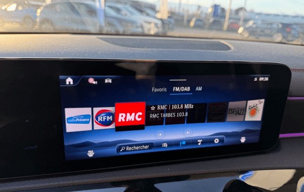 mercedes-cla-shooting-brake-200-d-150ch-amg-line-8g-dct - 928484713