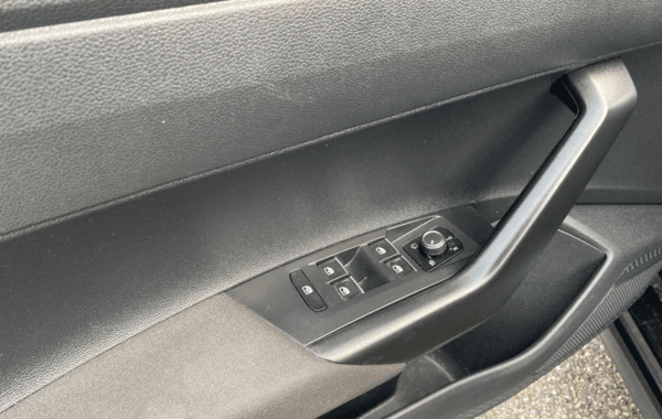 volkswagen-polo-1-0-tsi-95ch-r-line - 928824713