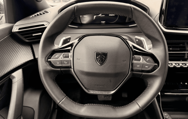 peugeot-2008-1-2-hybrid-145ch-allure-e-dcs6 - 929324713