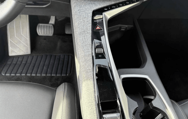 peugeot-5008-hybrid-145ch-allure-e-dcs6 - 929464713