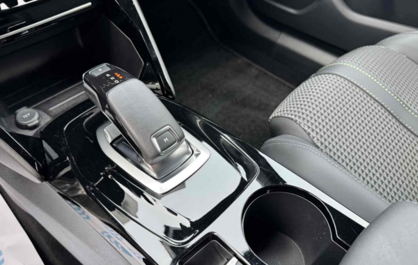 peugeot-2008-1-5-bluehdi-130ch-s-s-gt-pack-eat8-125g - 929574713