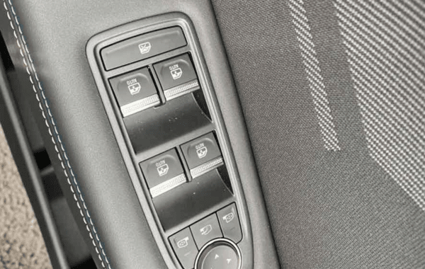 renault-symbioz-1-8-e-tech-full-hybrid-160ch-esprit-alpine-25 - 929944713