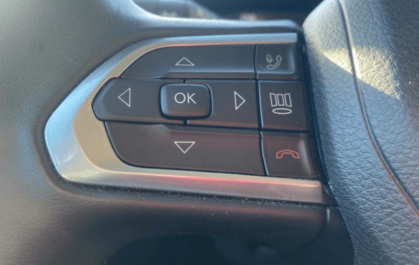 jeep-renegade-1-5-turbo-t4-130ch-mhev-summit-bvr7 - 930174713