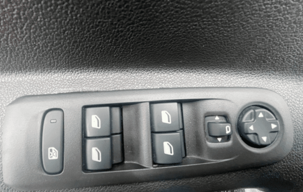 peugeot-rifter-130ch-s-s-standard-active-eat8 - 930984713