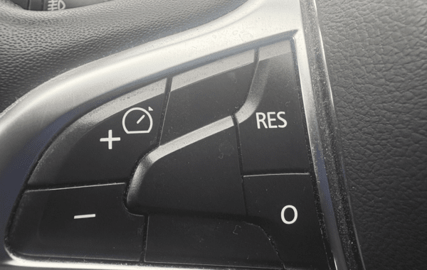 dacia-duster-1-5-blue-dci-115ch-15-ans-4x2-e6u - 931054713