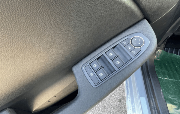 renault-clio-v-1-5-dci-100ch-evolution-25 - 931124713