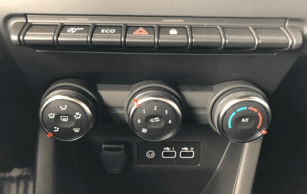 renault-clio-v-1-5-dci-100ch-evolution-25 - 931244713