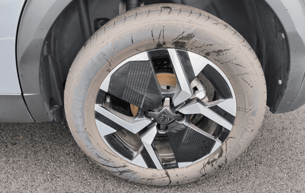 peugeot-2008-1-2-puretech-130ch-s-s-allure-eat8 - 931694713