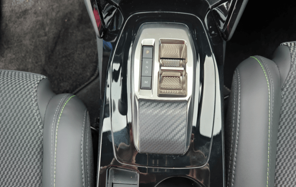 peugeot-2008-1-2-puretech-130ch-s-s-allure-eat8 - 931694713